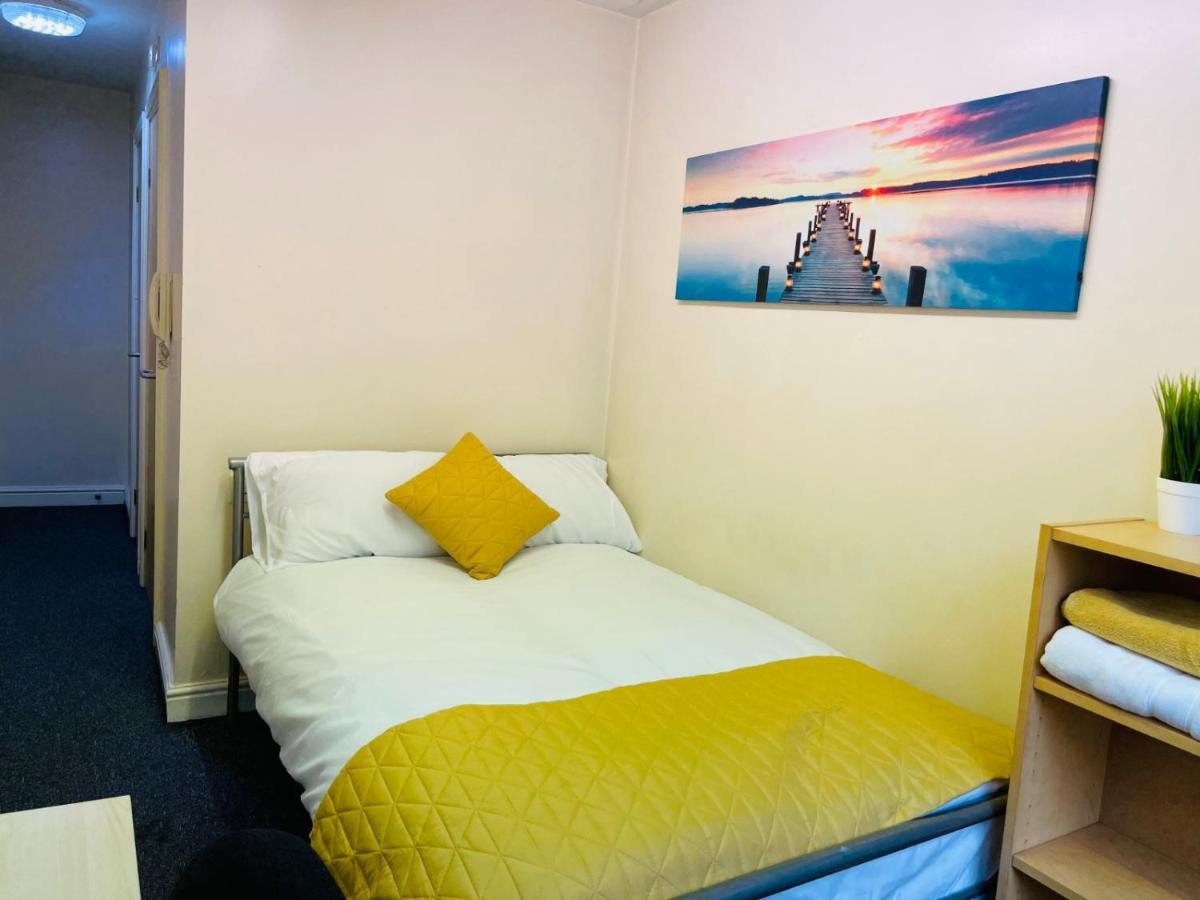 Oyo Sangha House - Short Stays لايستر المظهر الخارجي الصورة
